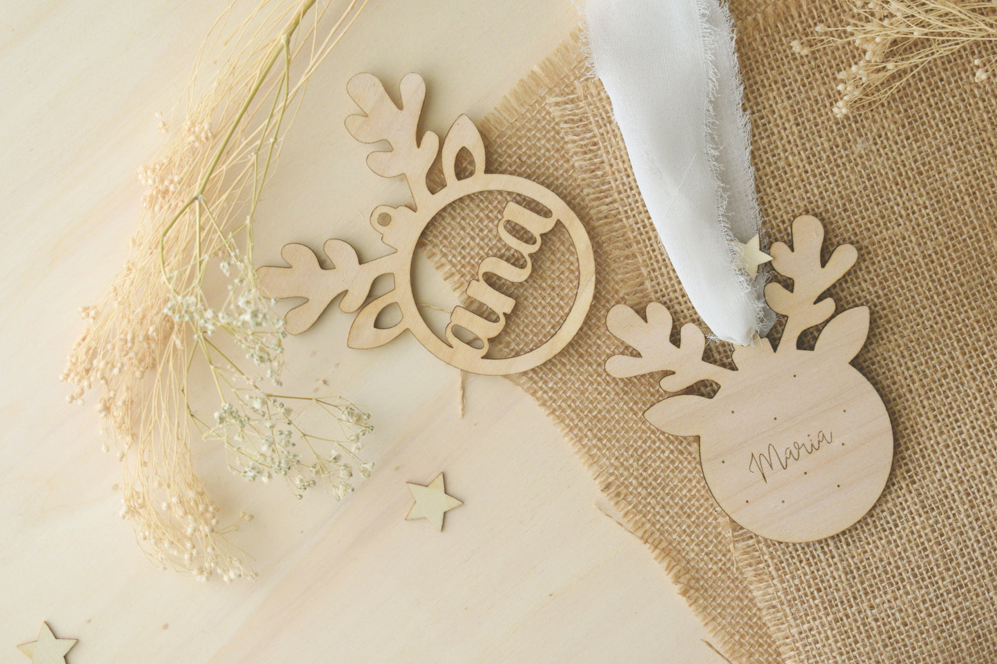 Adorno Navideño Personalizado de Reno en Madera