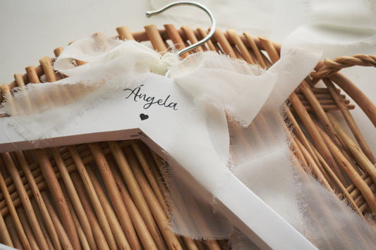 Percha Blanc Personalizadas para Bodas - Un Toque Único